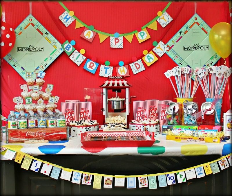 Barnas bursdag feirer dekorative ideer til selv-flagellasjon
