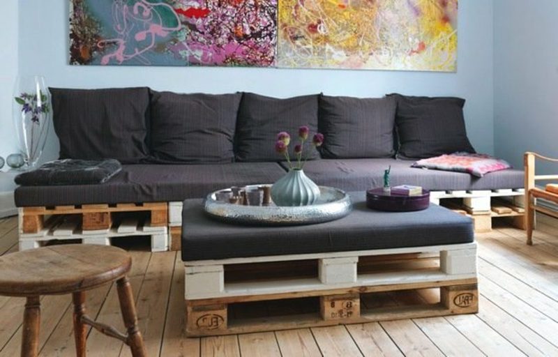 Soffa och soffbord tillverkat av europallets kreativa DIY idéer