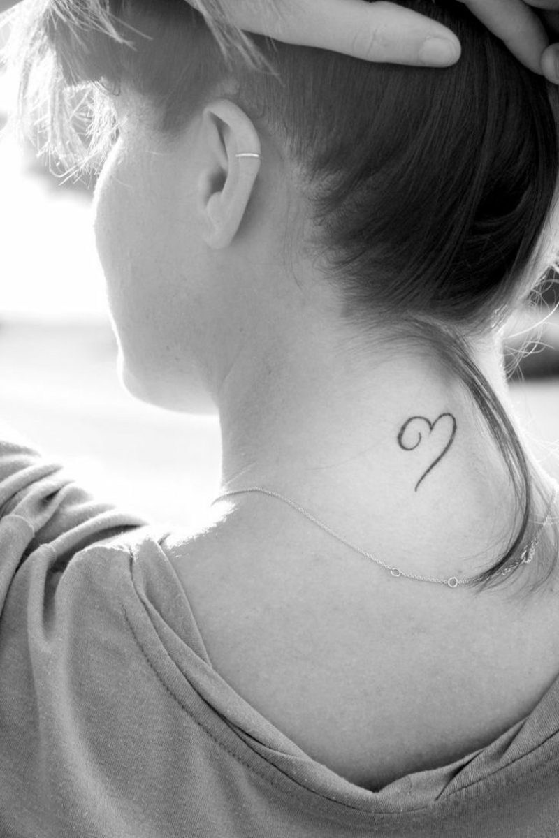 małe motywy tatuaże serca niedokończone linie