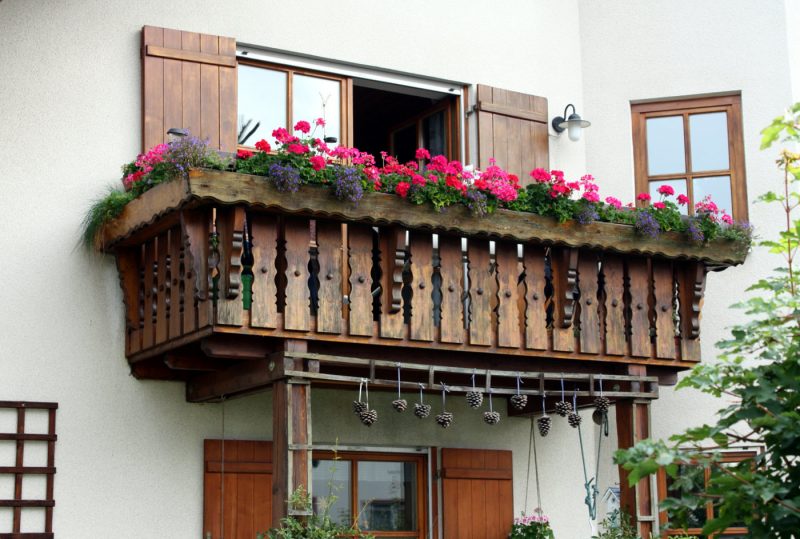 Balkono sieninė mediena