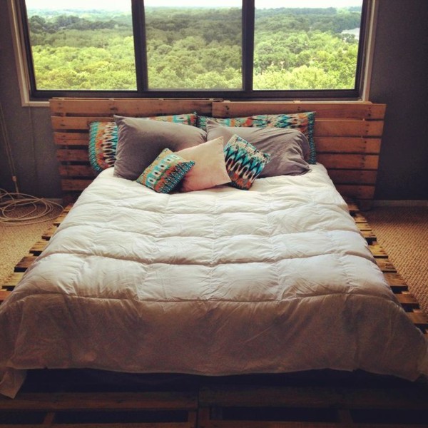 dormi tu construiesti instructiuni dormitor construiesti DIY pat din paleti dormitor set up idei