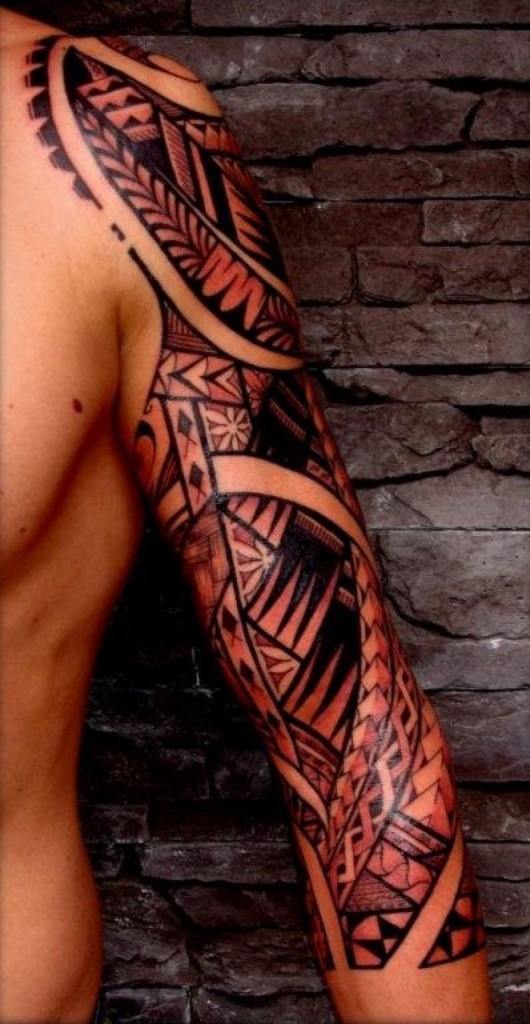 Tato pria berbahan motif tato abstrak berwarna