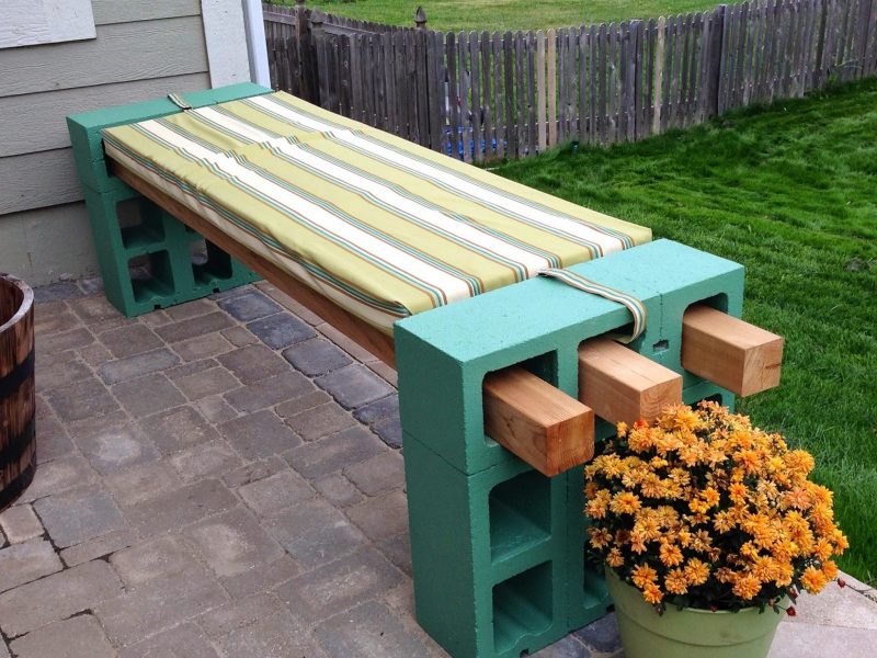 Design trädgårdsmöbler: Hemmagjord bänk
