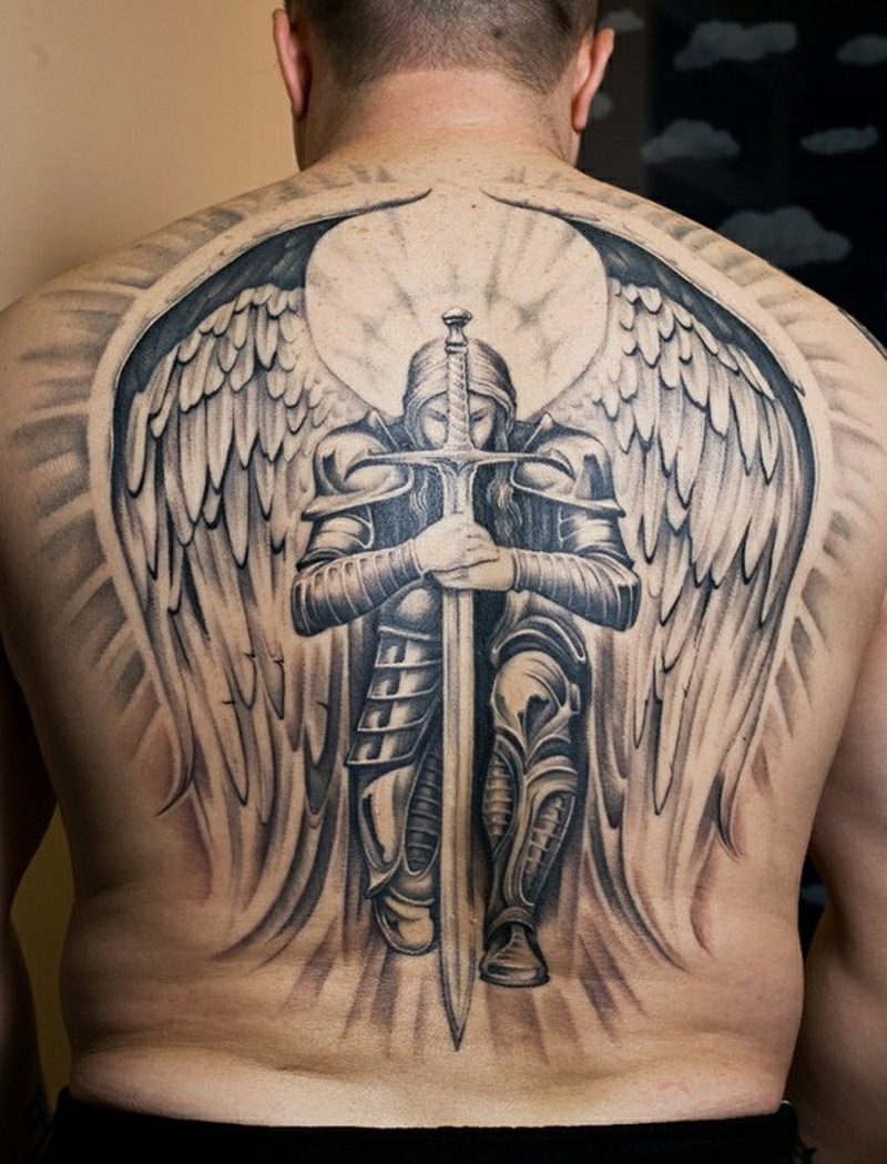 engel tatovering engel og sverd