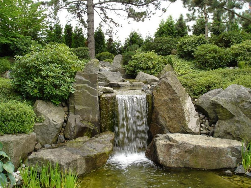 Japonské záhrady Vodopád s kameňmi