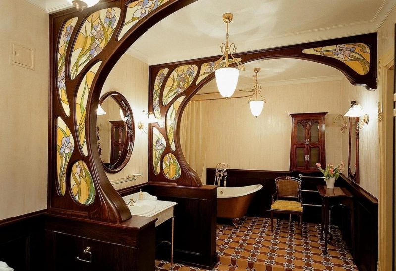 Art Nouveau mempunyai bilik mandi