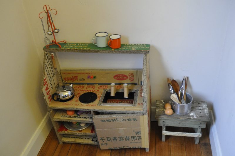 子どもたちのキッチンを自分で作る：DIYプロジェクト