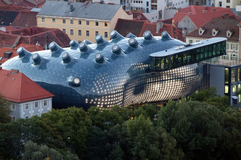 Graz Kunsthaus kaip organinės architektūros šedevras