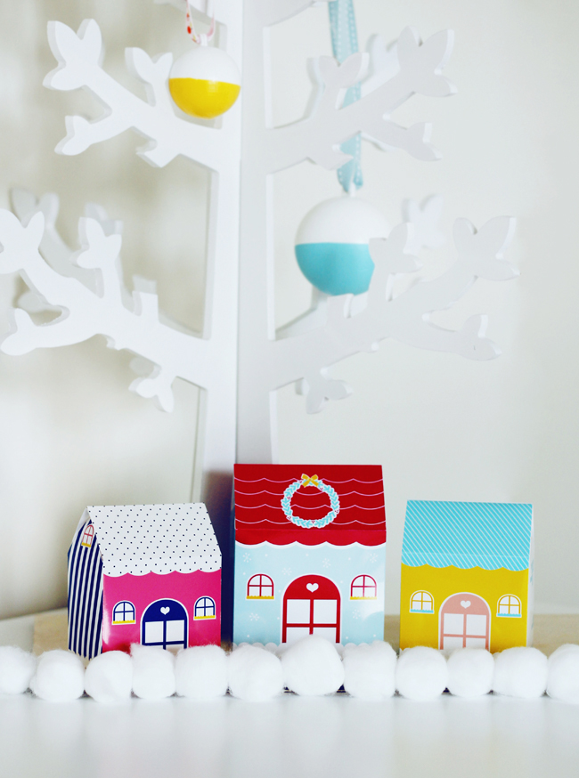 クリスマスのためのティンカー：家の形のギフトボックスを作る