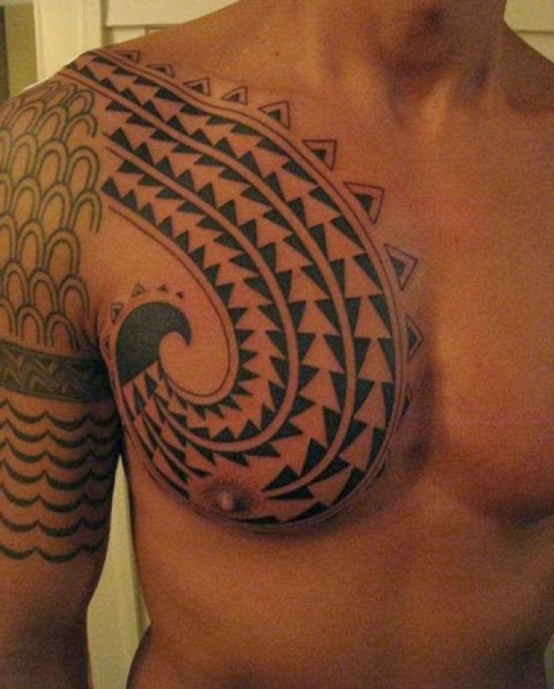 Tatuagem peito homem