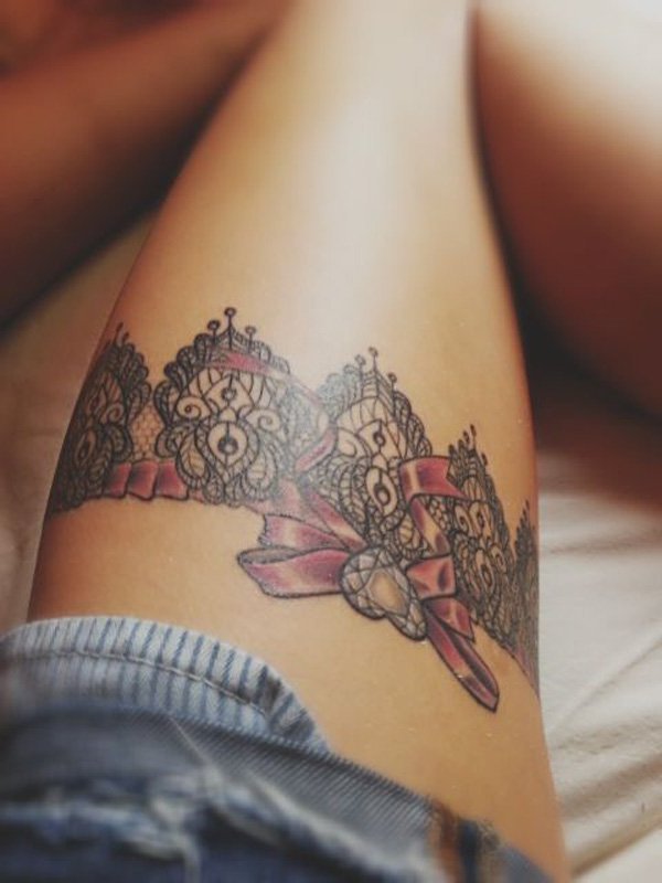 tatuaje idei picior coapsă tatuaje motive femei