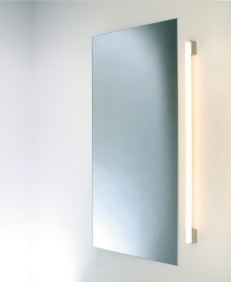 osvetlené kúpeľňové zrkadlo