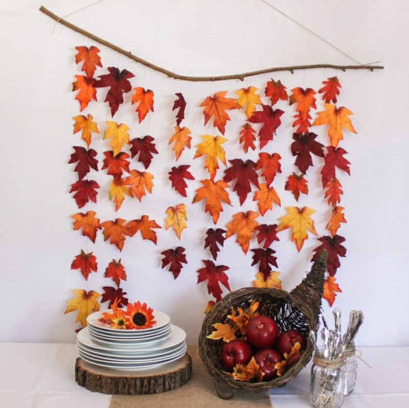 Podzimné dekorácie moderný veniec jesenných listov
