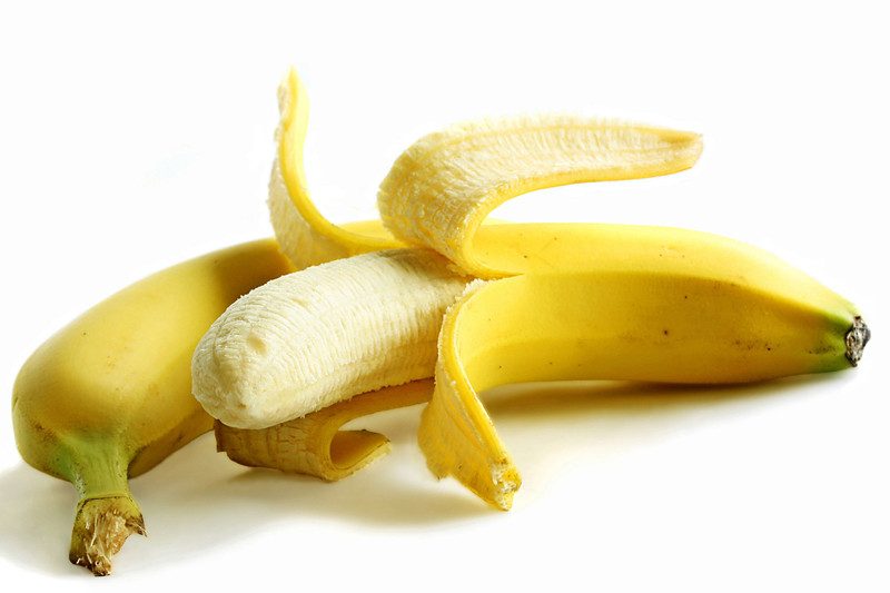 Obat rambut terbaik melawan pemecahan berakhir dengan pisang