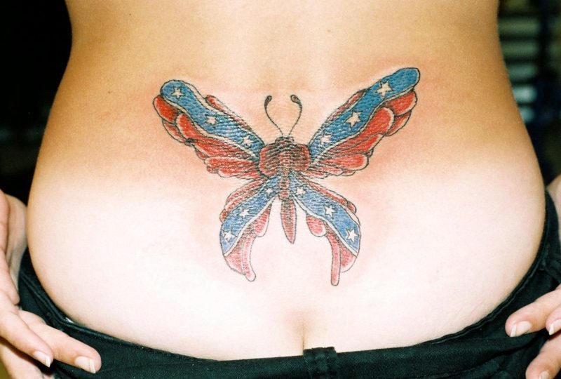 엉덩이에 나비 의미 문신