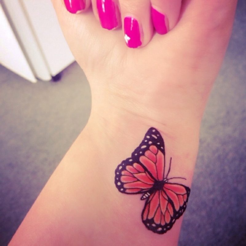 Tatuagem borboleta borboleta monarca borboleta colorida