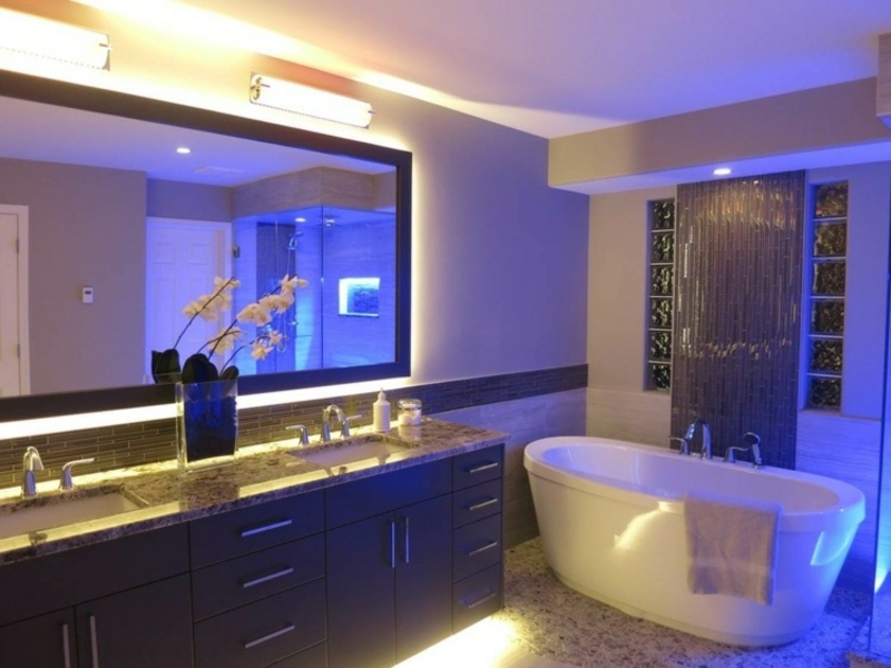 LED vonios apšvietimas ant lubų