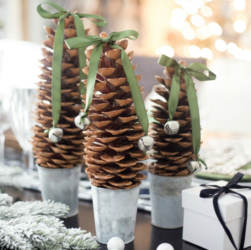 Tinker met pinecone-ideeën voor Kerstmis