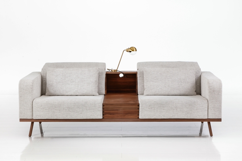 Brühl sofa-model-dalam-ruang putih