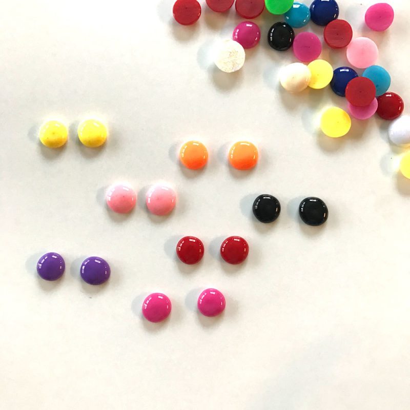 Candy Butoane în culoarea dorită!