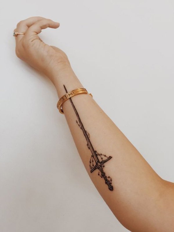 cool idei de tatuaje femei brațul cu sabot tatuaje motive tatuaje femei