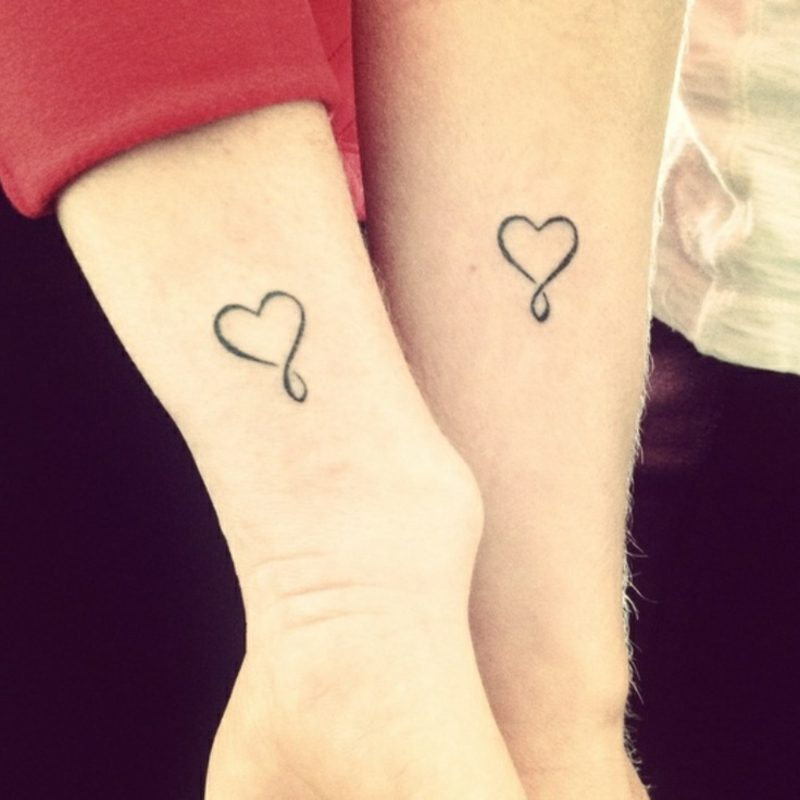 lilla hjärta tatueringar