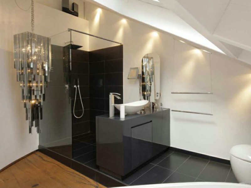 dizaineris efektyvus vonios kambario apšvietimas