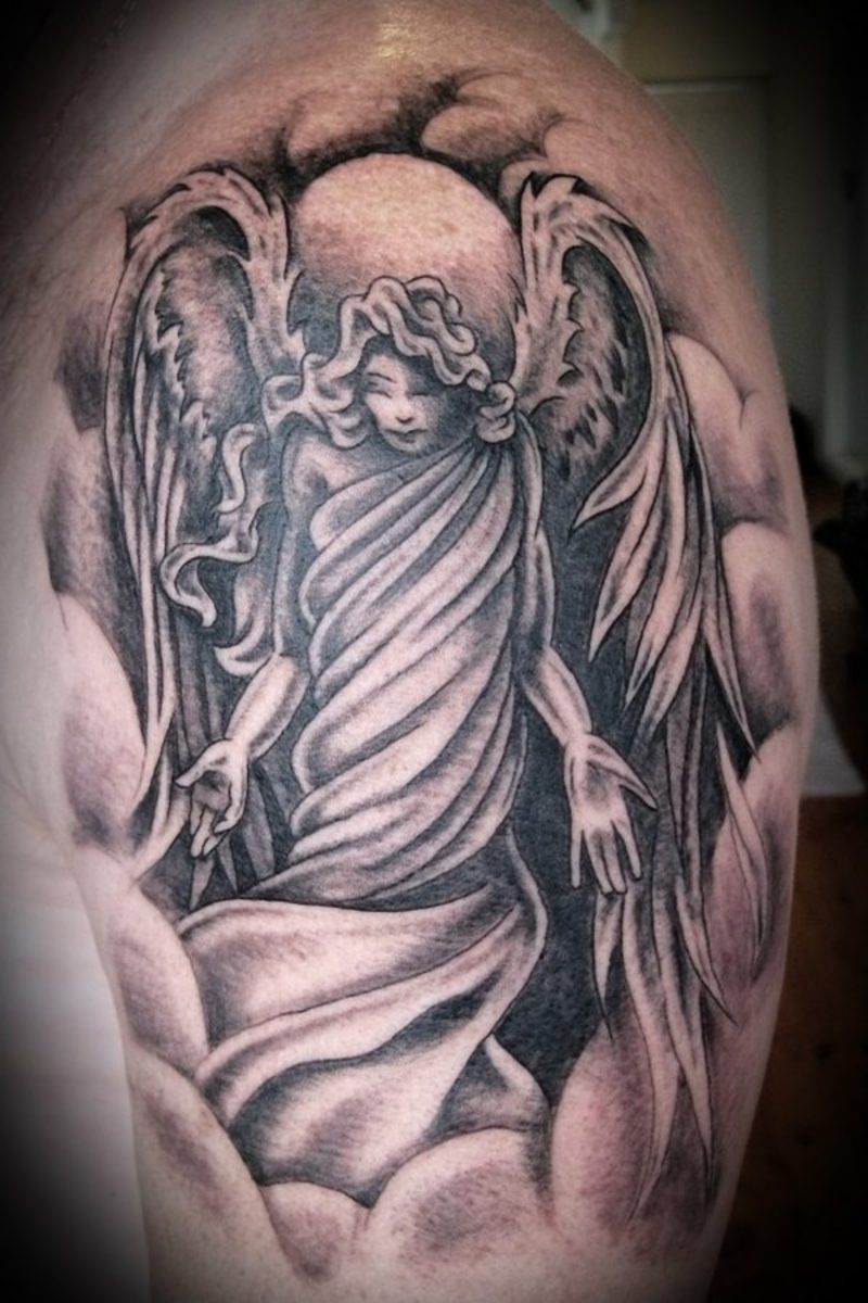 engel tatovering skulder