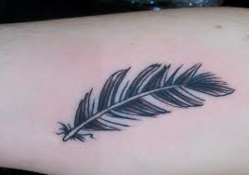 Feather Tattoo - pomen in predloge