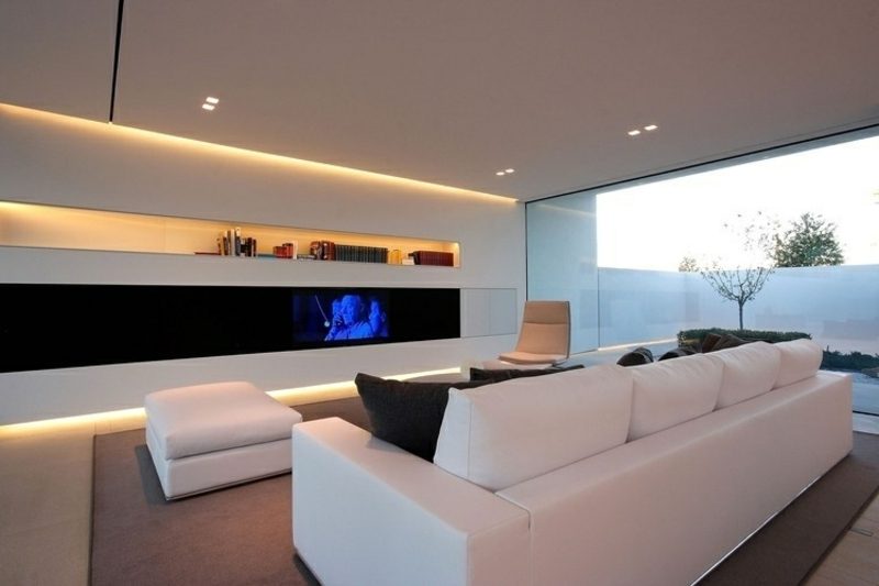 Vardagsrum modern design indirekt LED belysning