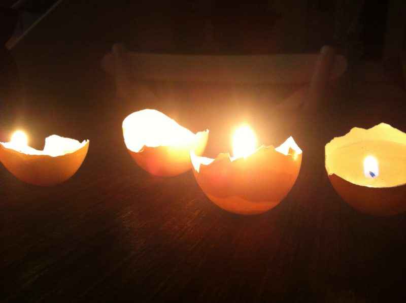 crafting easter easter pastels Veľkonočné sviečky z vajec škrupiny pokyny tinkering