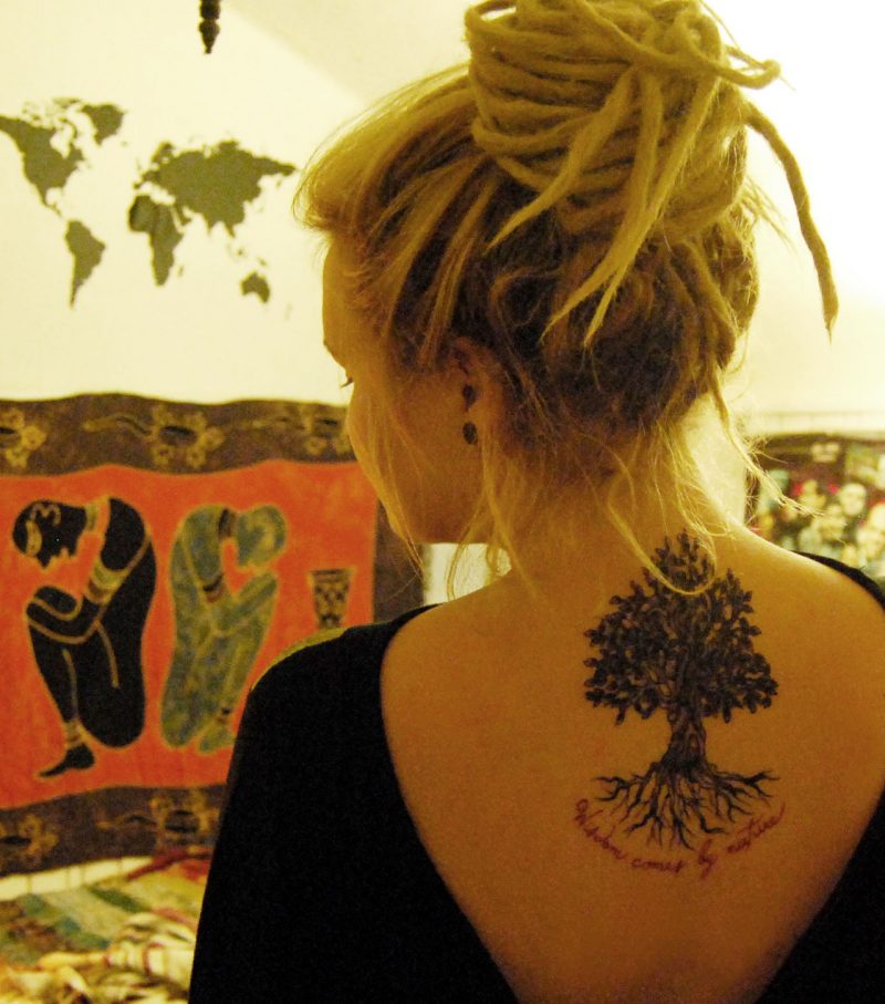 Donne del tatuaggio Tree of Life