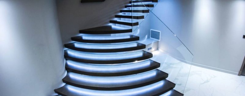 Pencahayaan tangga LED moden