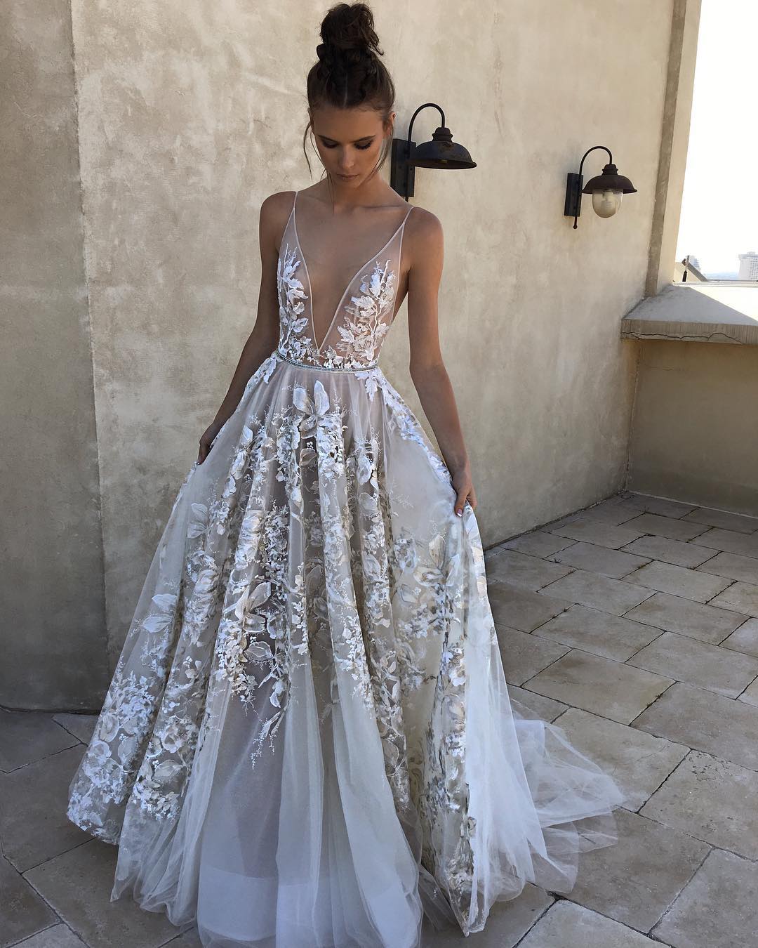 당신의 결혼식을위한 꿈의 드레스는 파스텔 색상입니다