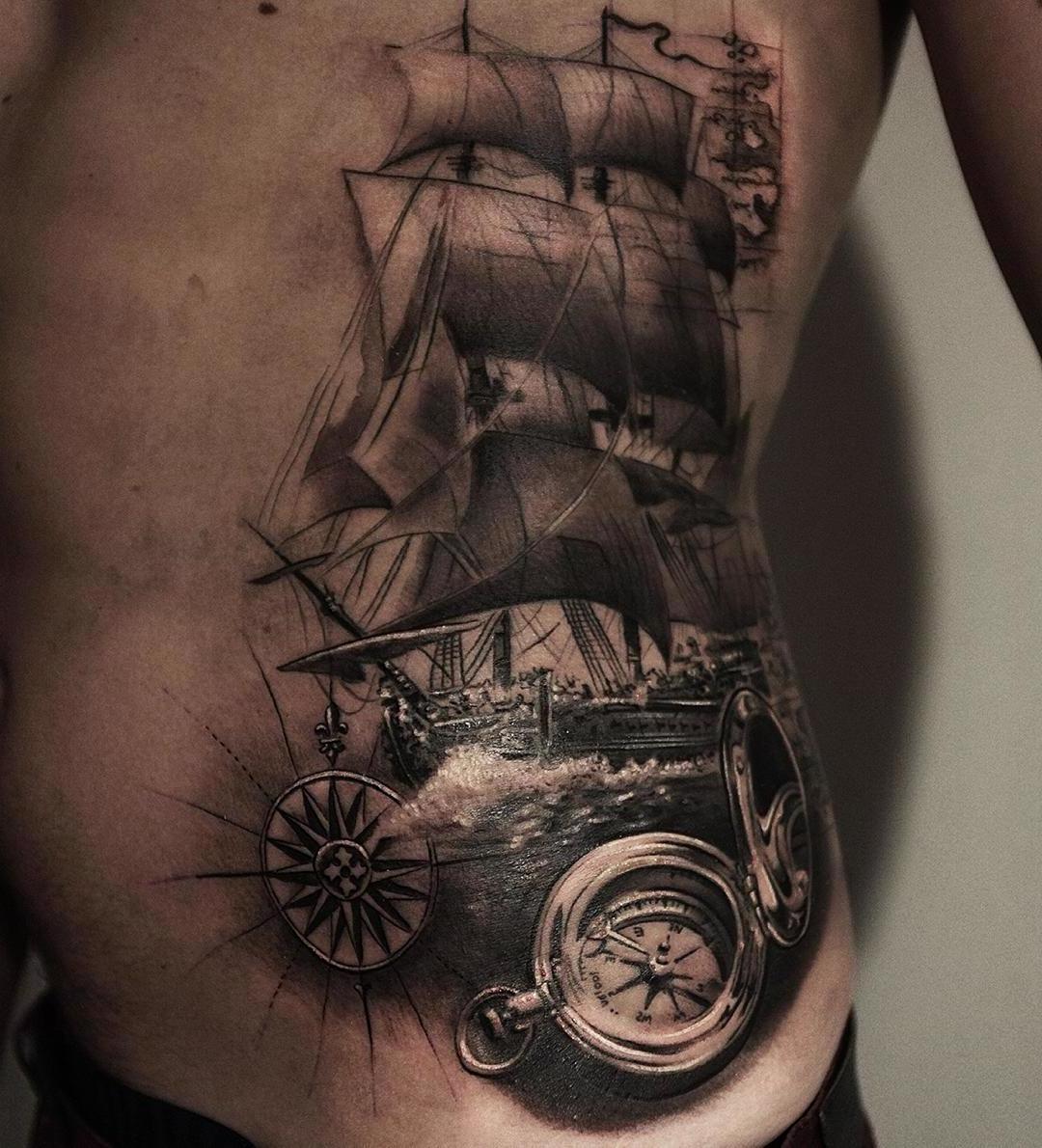 Vikingfartyg - typiska nordiska tatueringar