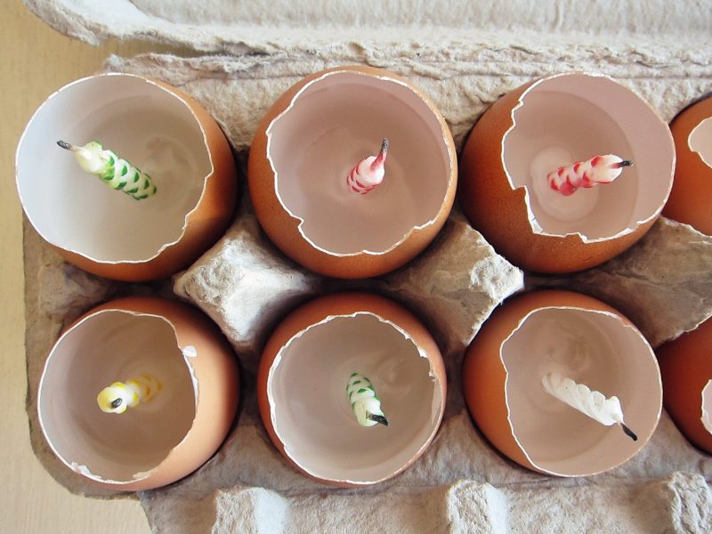 crafting easter easter pastels Veľkonočné sviečky z vaječných škrupín