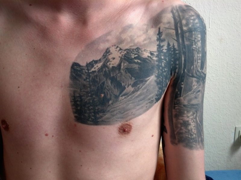 tatuagem de peito