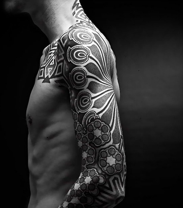 motif tato pria menelanjangi tato hitam abstrak 3d tato