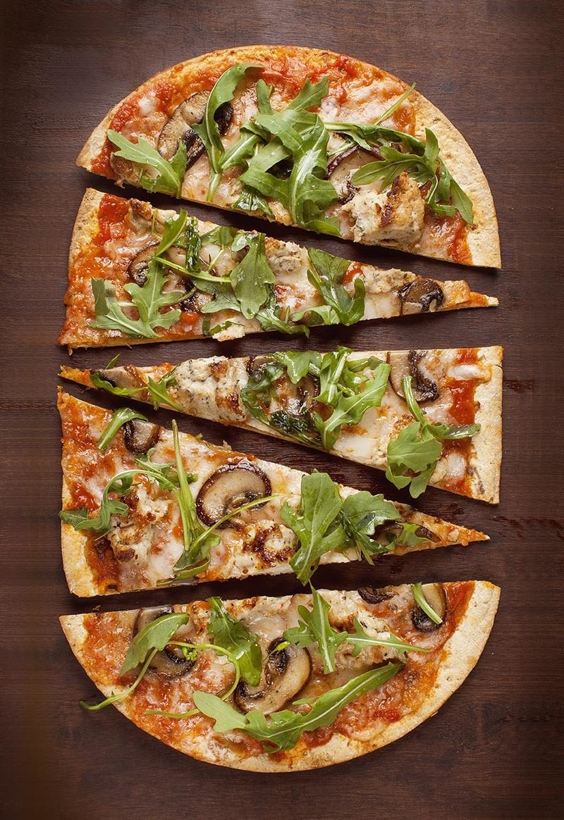 arugula hälsosam rukola grov näring grov ingrediens pizza soppa sallad råa ingredienser